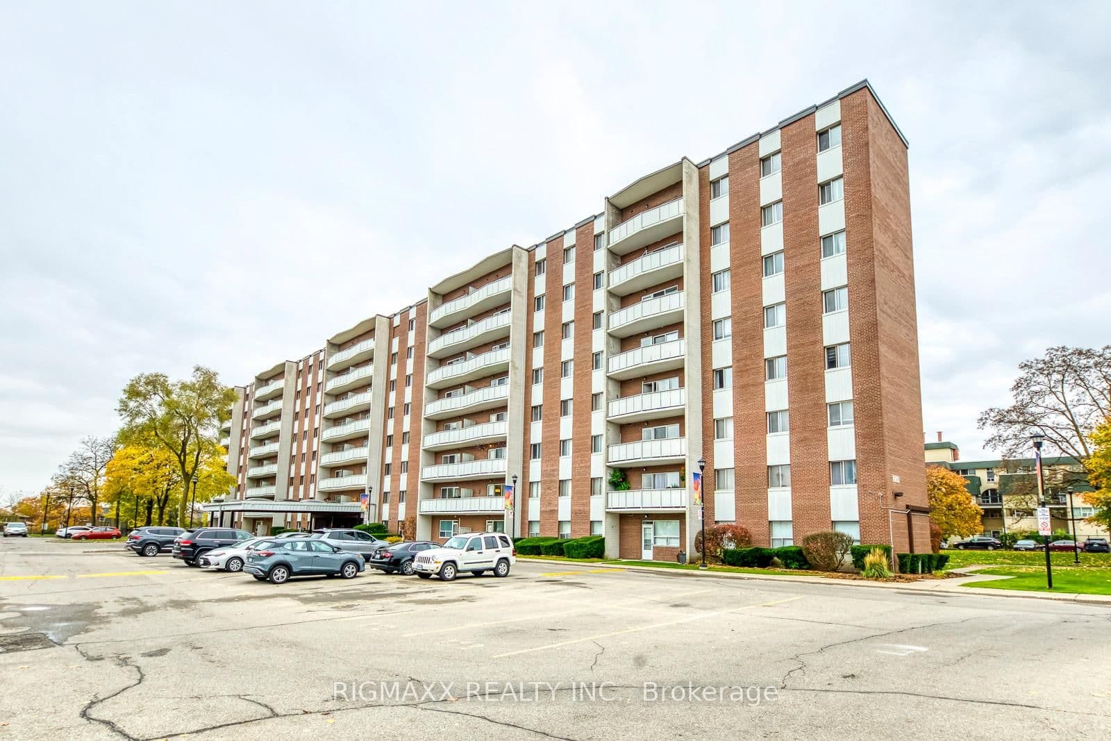 #801 - 1660 Bloor Street