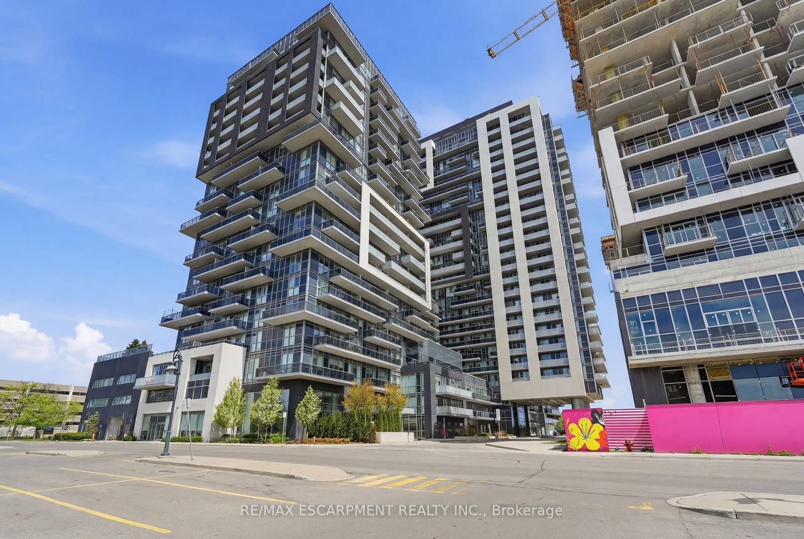 #2002 - 2087 Fairview Street