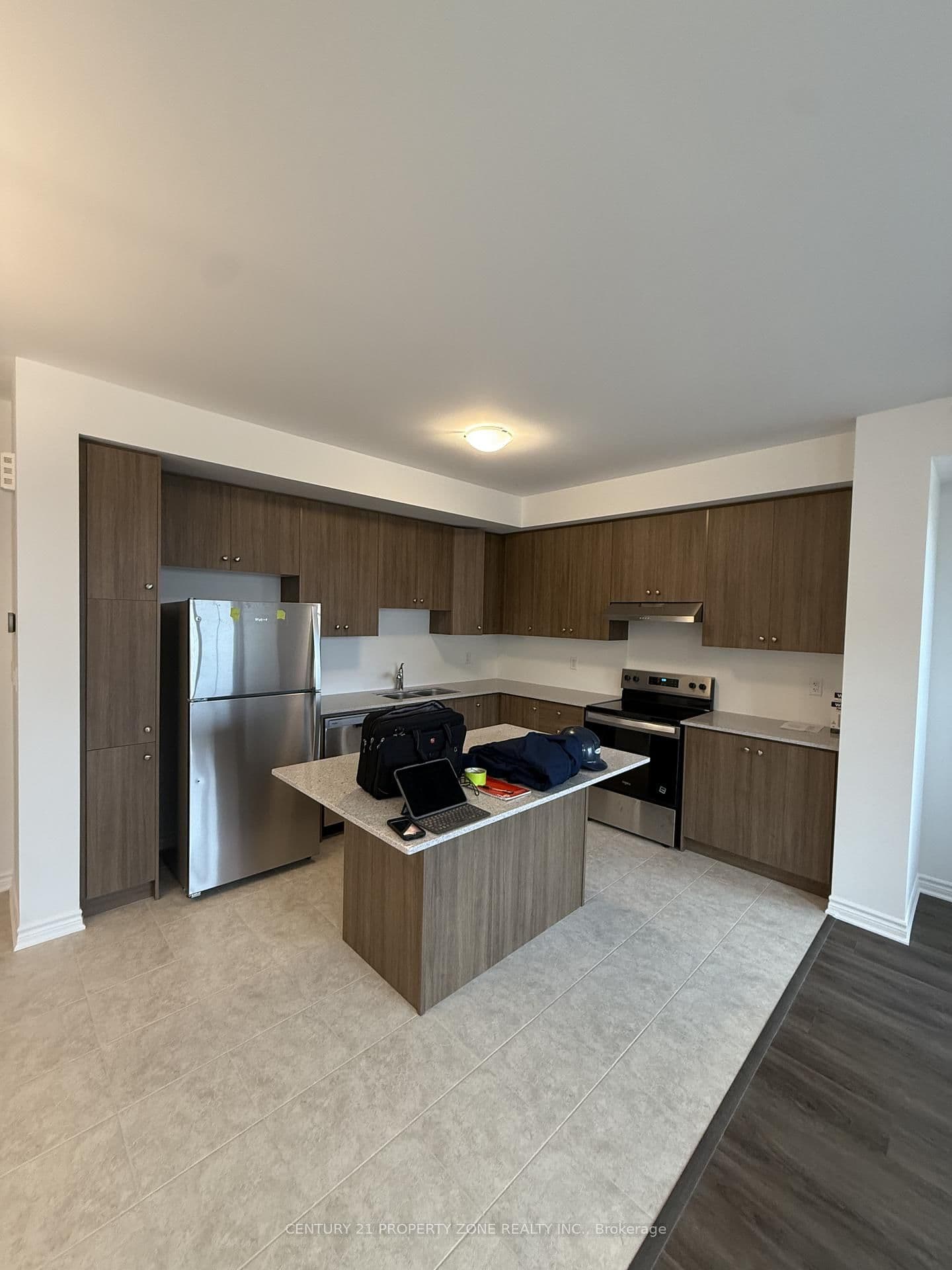 64 Vimy Ridge Road
