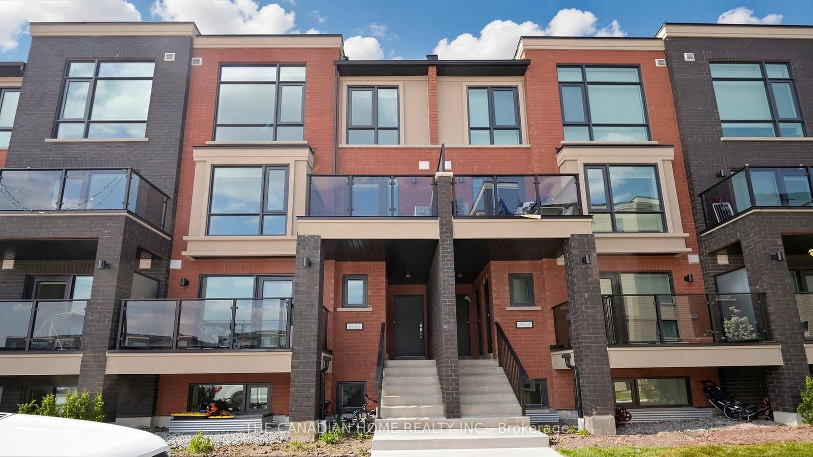 55 Romilly Avenue, Unit 15