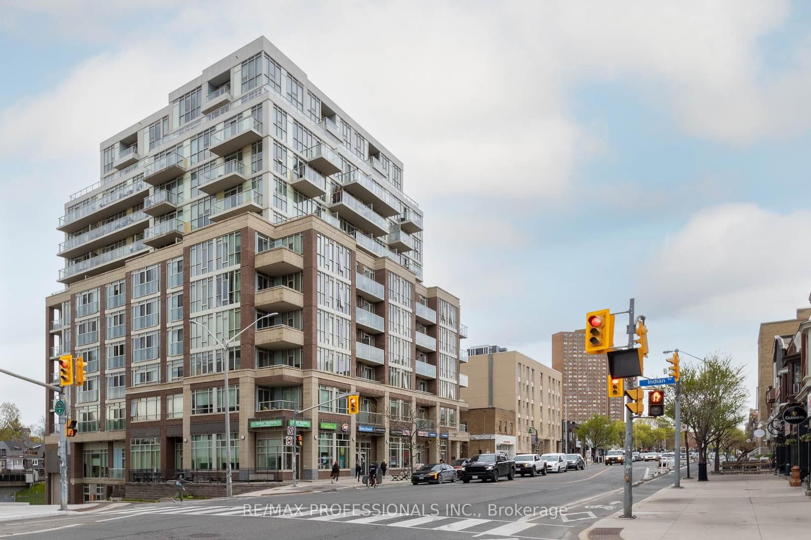 #410 - 1638 Bloor Street W