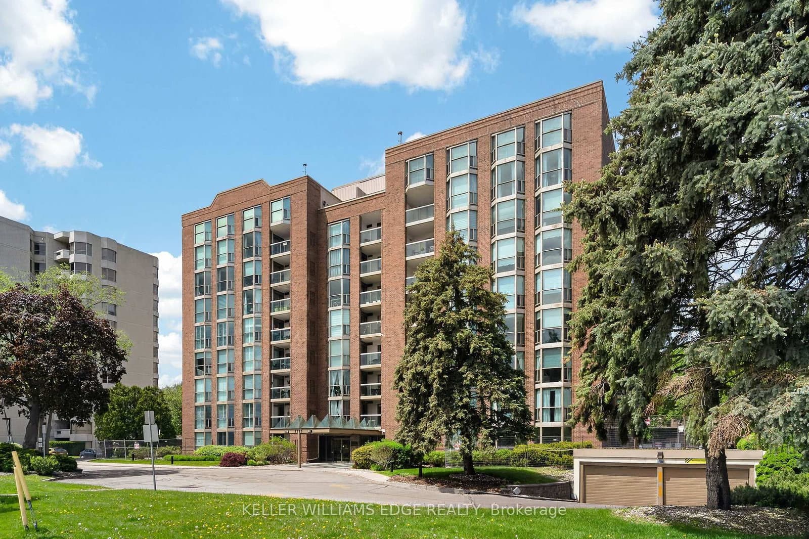 #510 - 1225 North Shore Boulevard E