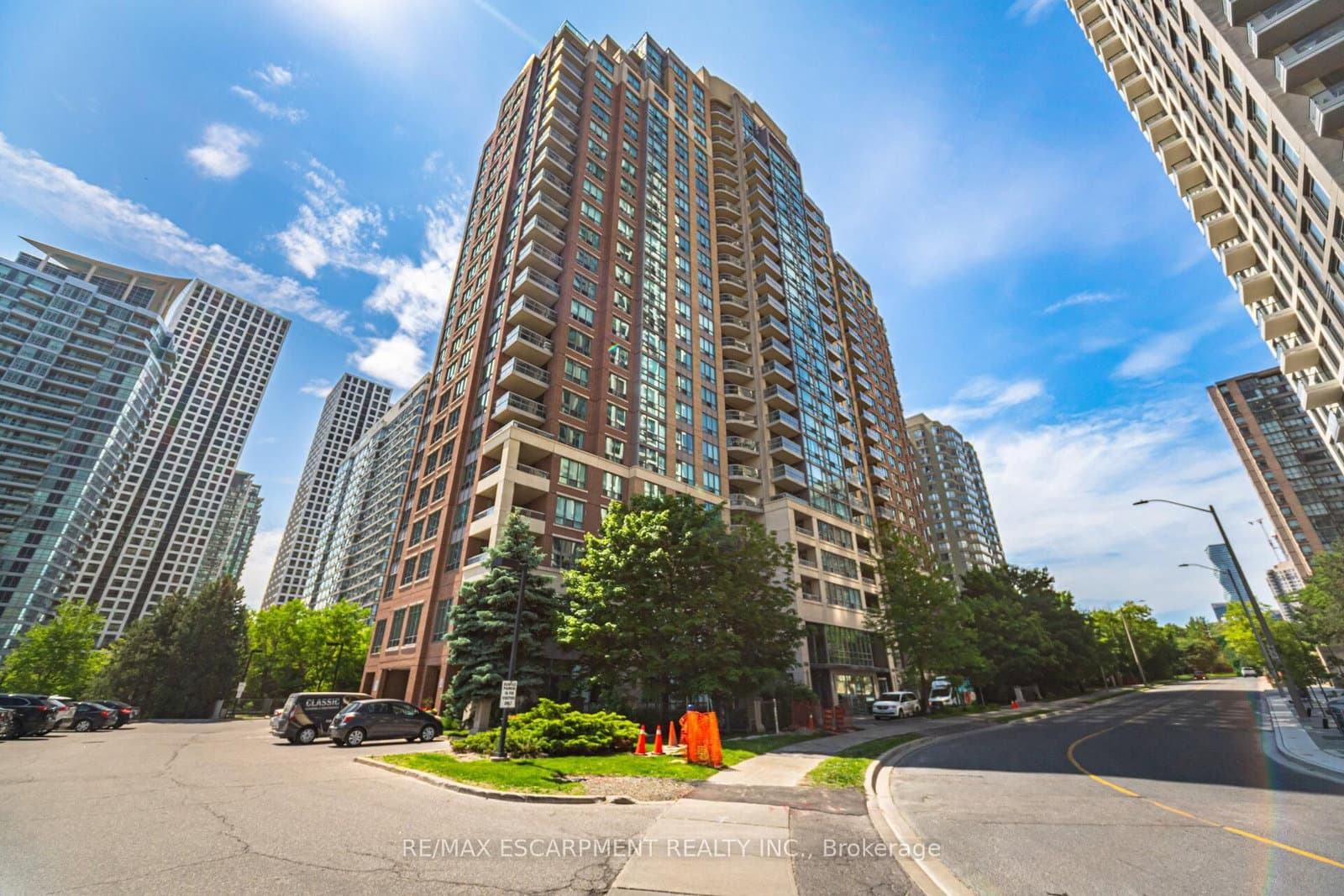 #307 - 156 ENFIELD Place