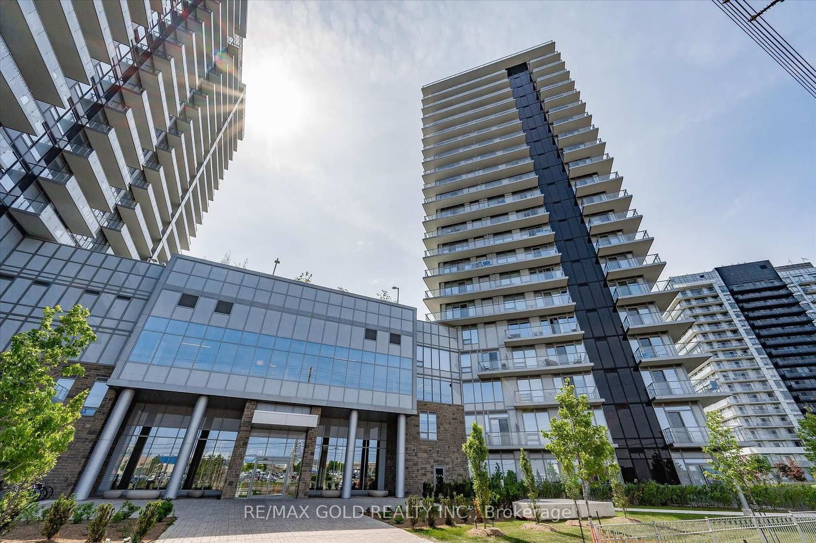 #1905 - 4675 Metcalfe Avenue