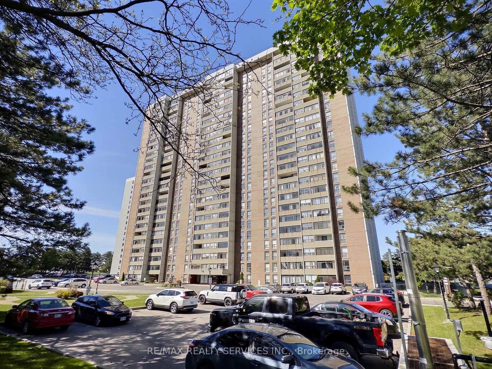 #1812 - 18 Knightsbridge Road