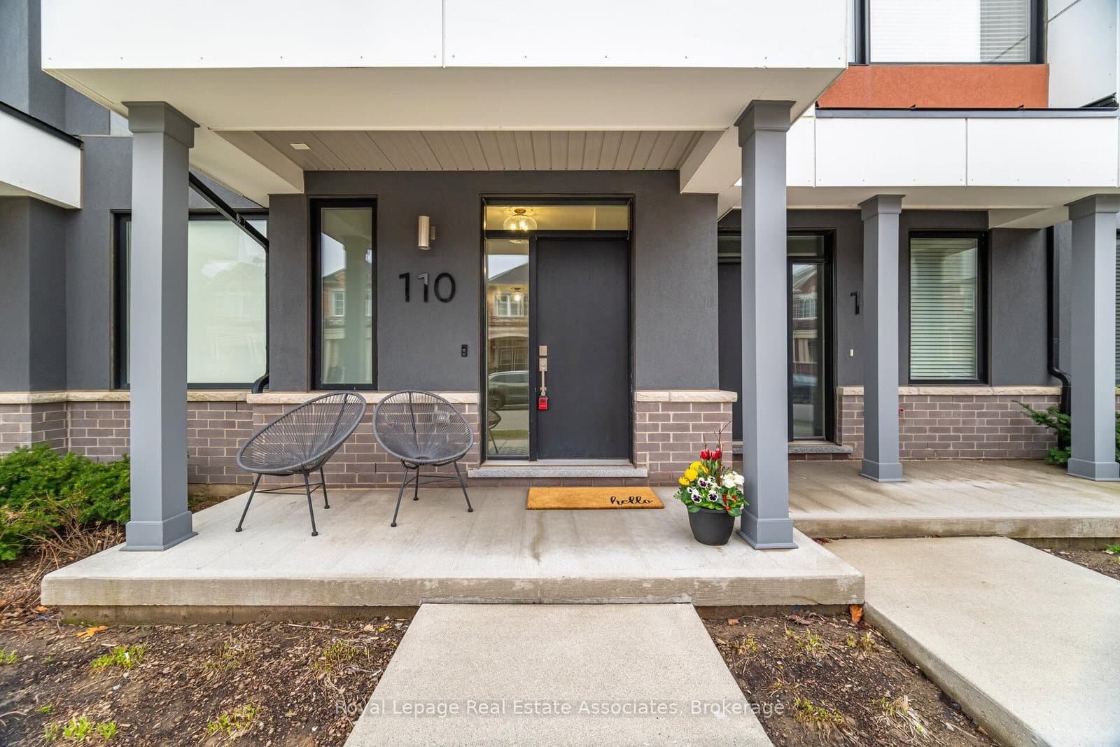 110 Huguenot Road