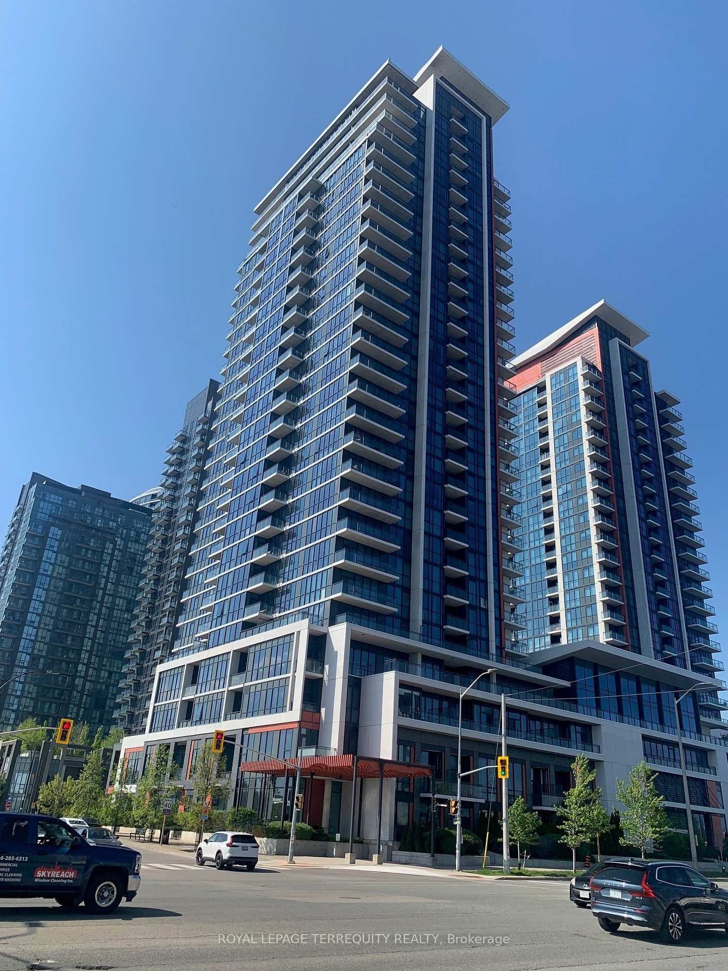 #703 - 75 Eglinton Avenue W