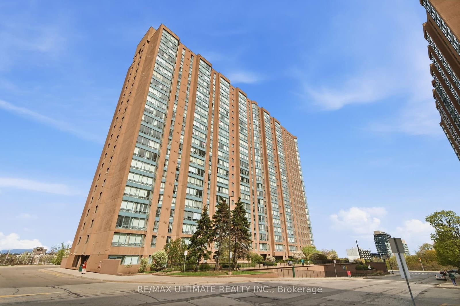 #1614 - 115 Hillcrest Avenue