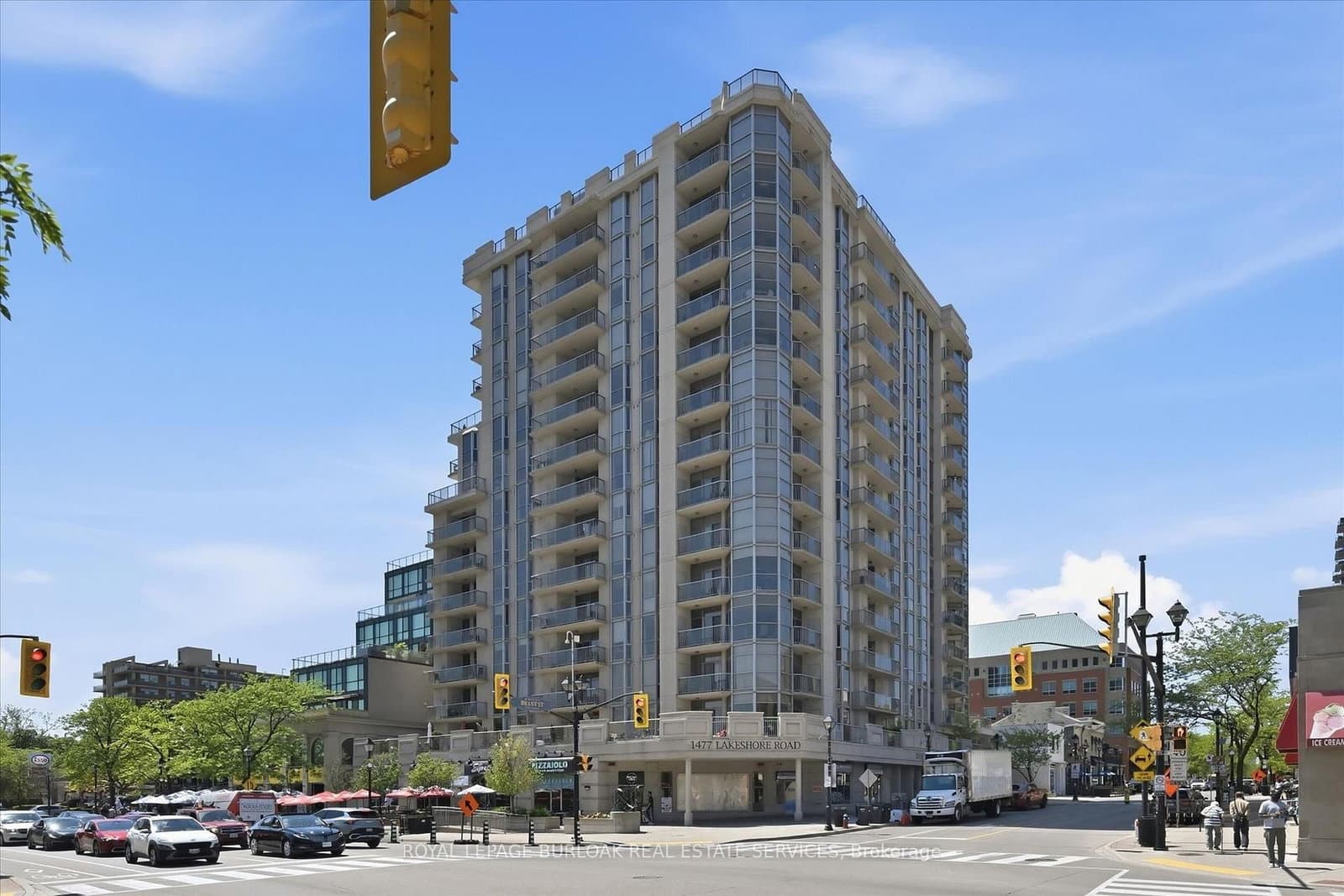 #305 - 1477 Lakeshore Road