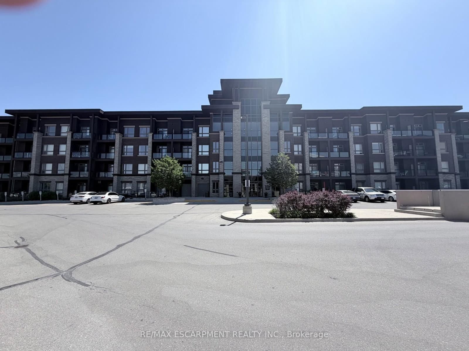 #408 - 5010 Corporate Drive