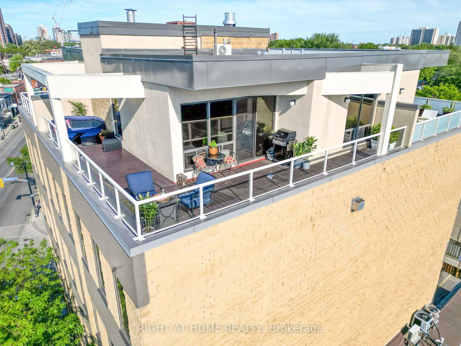#504 - 1 St Johns Road