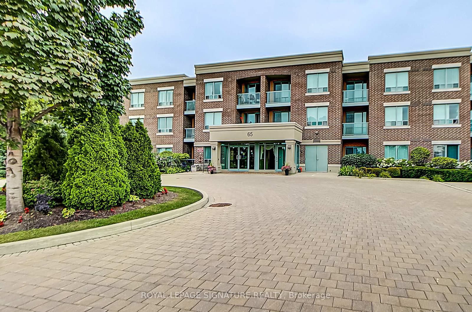 #214 - 65 Via Rosedale