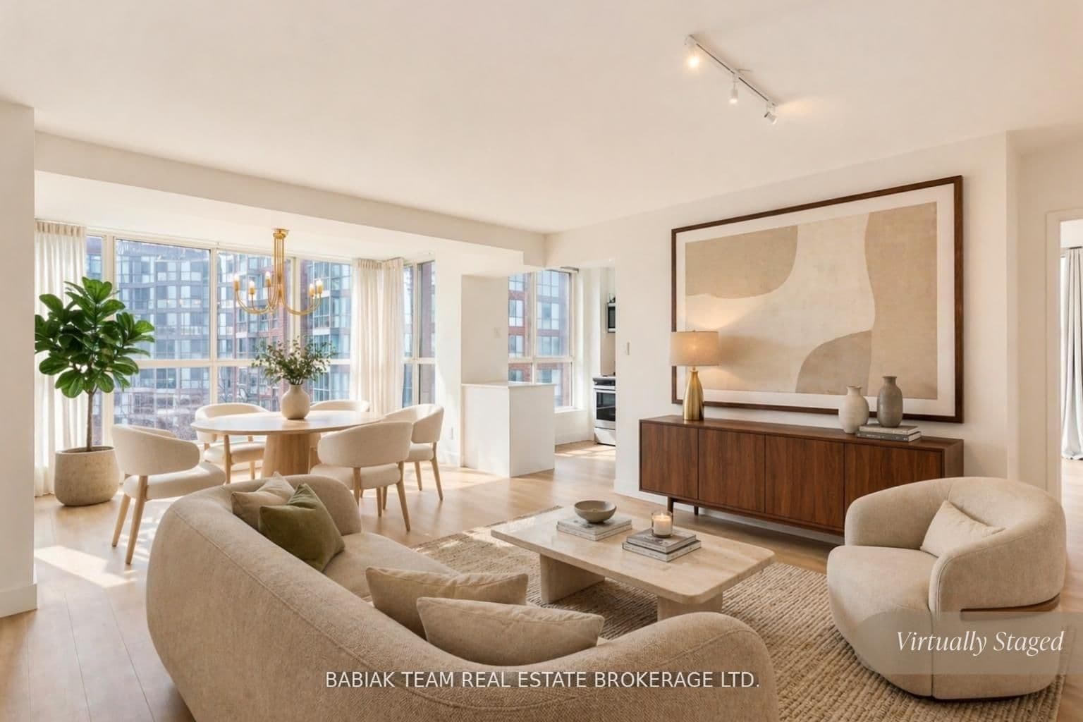 #752 - 24 Southport Street