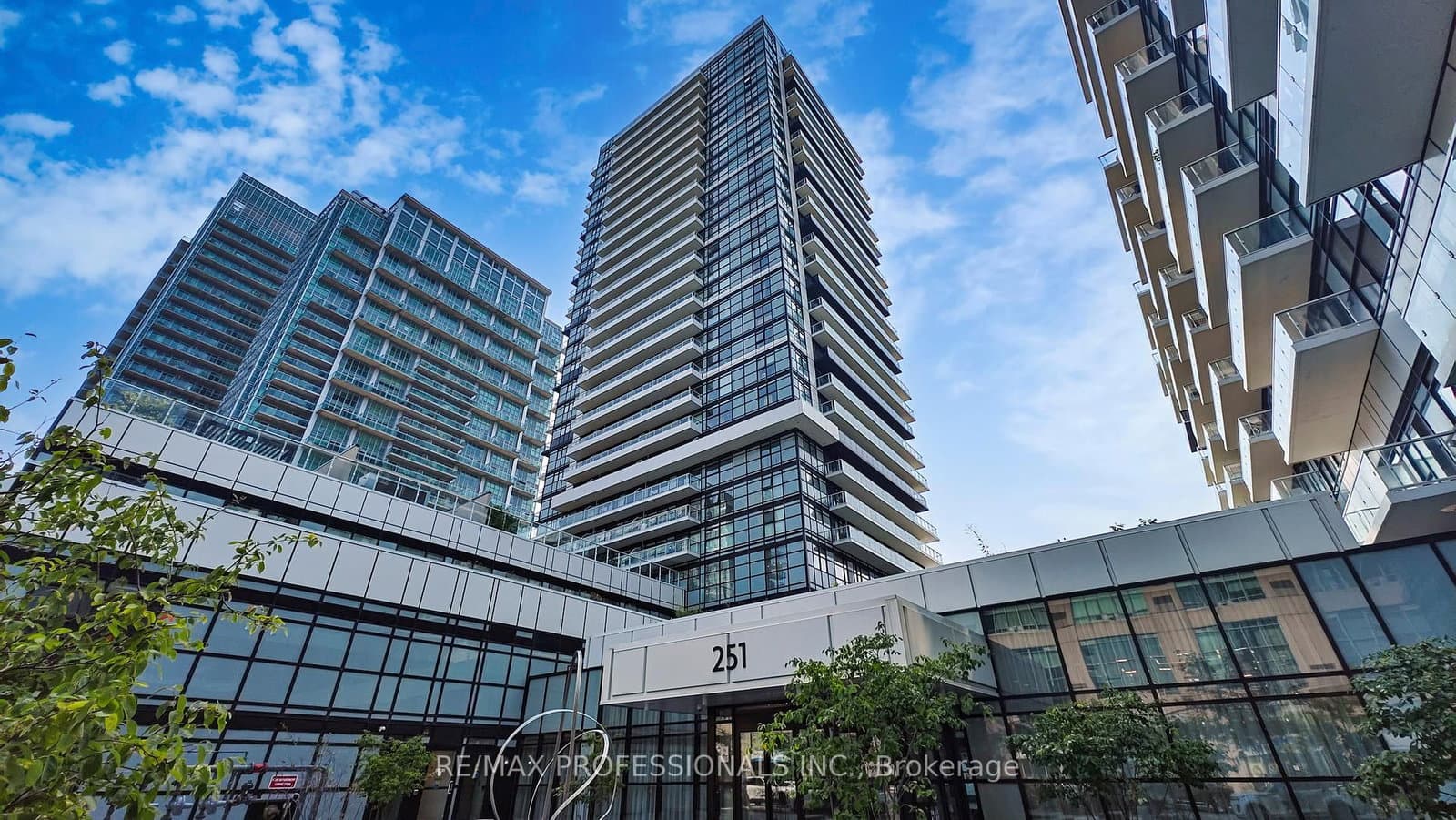 #504 - 251 Manitoba Street