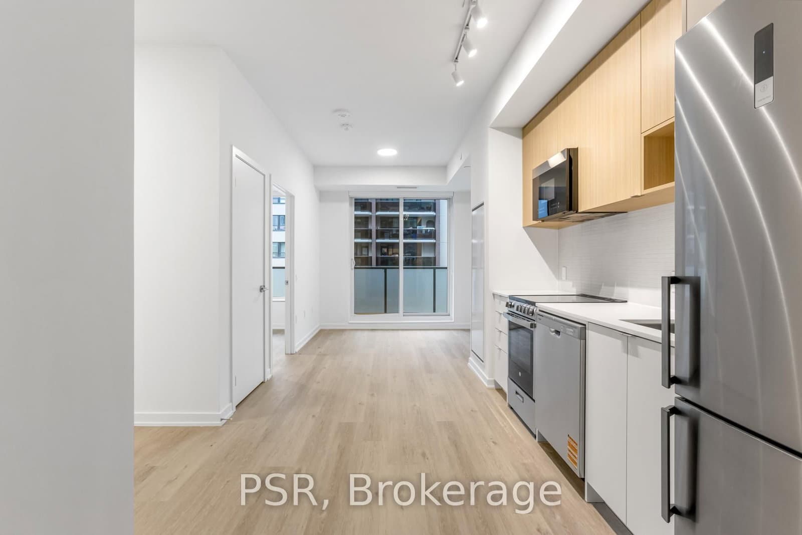 #528 - 4365 Bloor Street W
