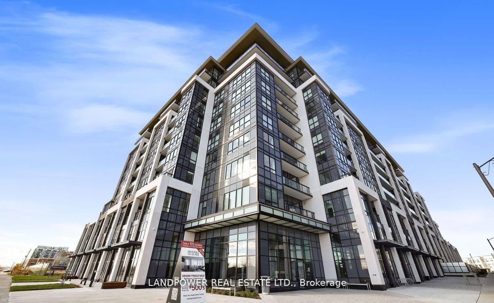 #LPH02 - 405 Dundas Street W