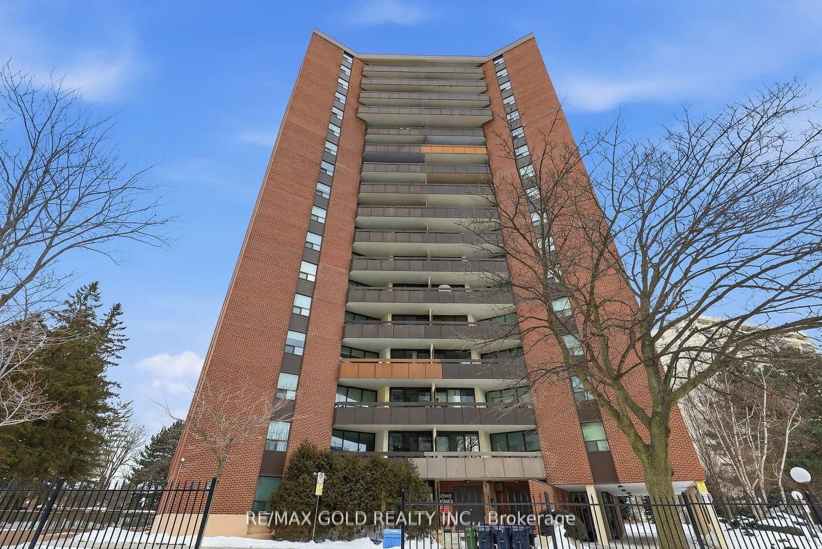 #401 - 335 Mill Road