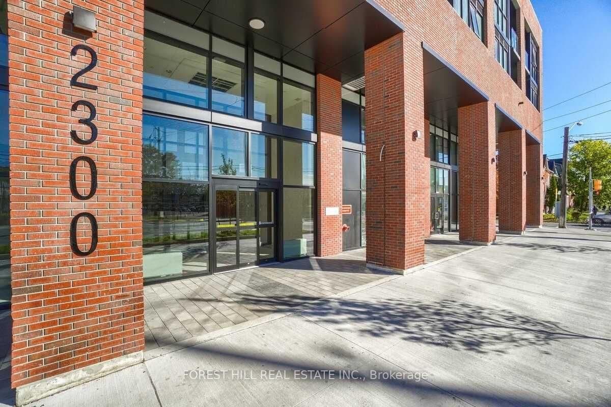 #1009 - 2300 St. Clair Avenue W
