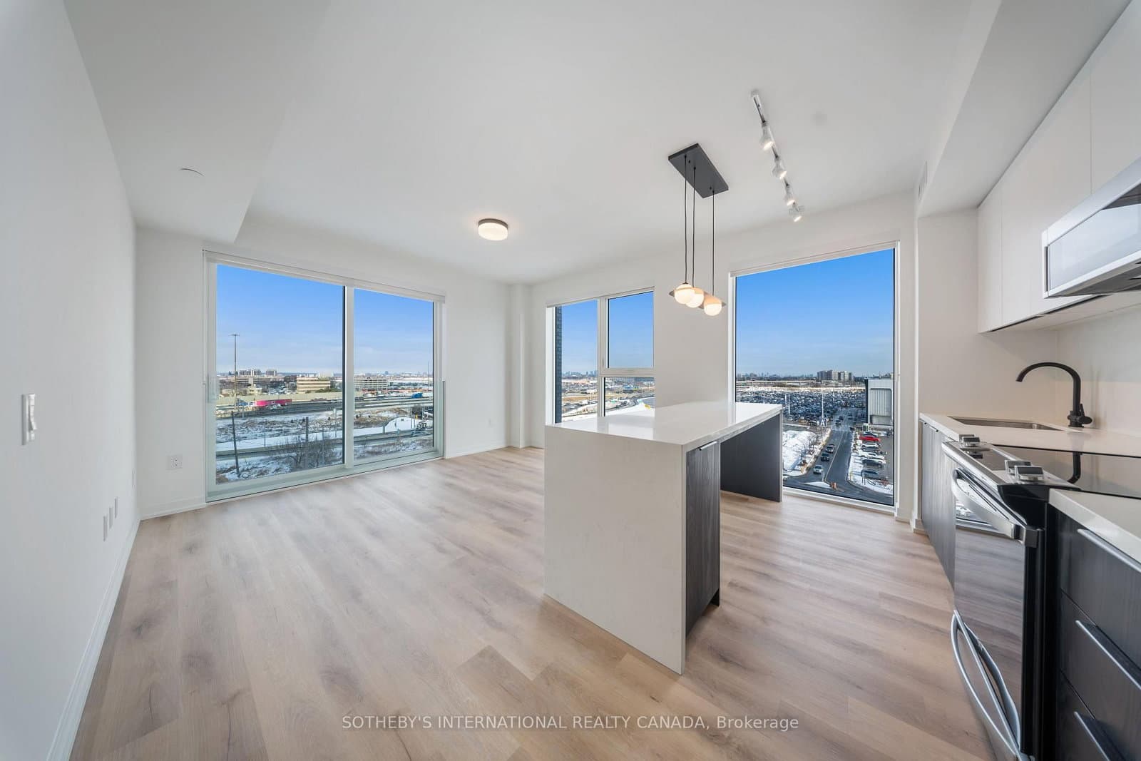 5 York Garden Way, Unit 402