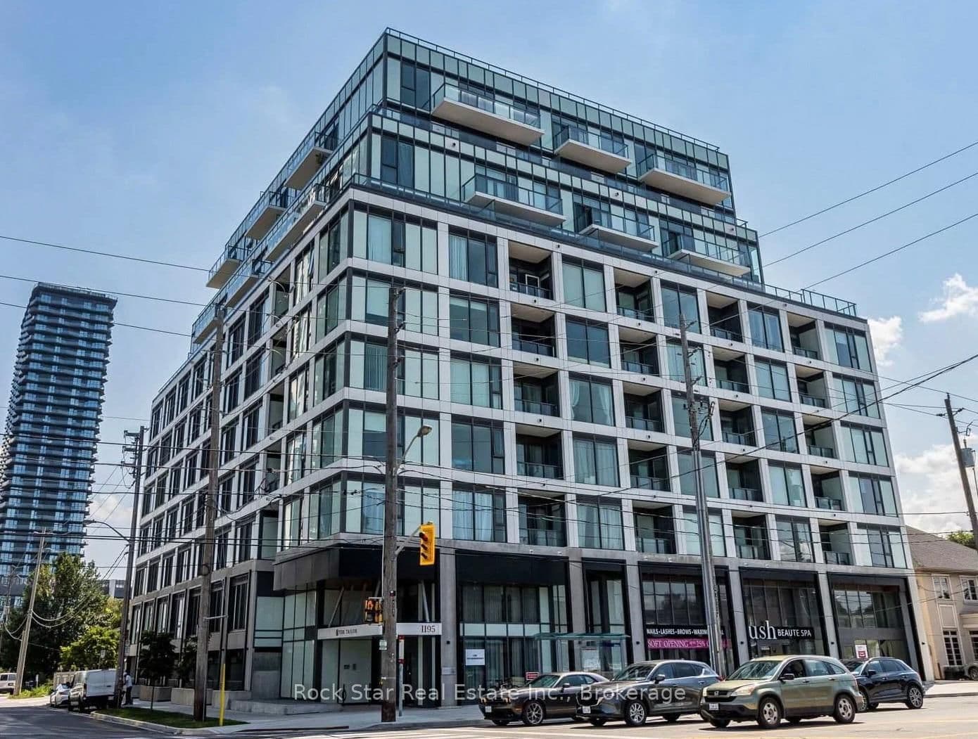 #418 - 1195 THE QUEENSWAY