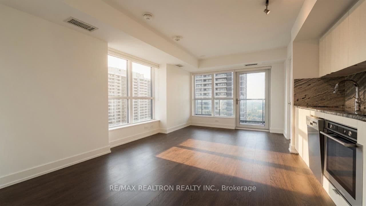 5 Mabelle Avenue, Unit 2533