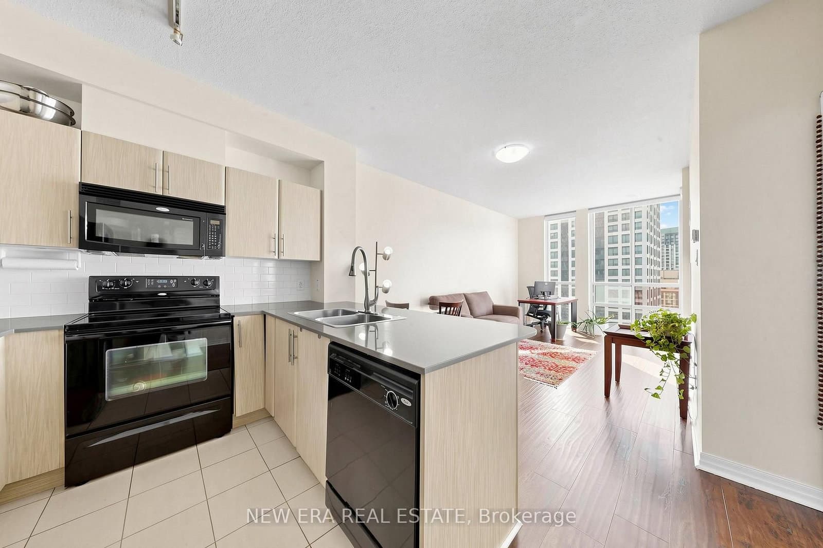 #2810 - 3515 Kariya Drive