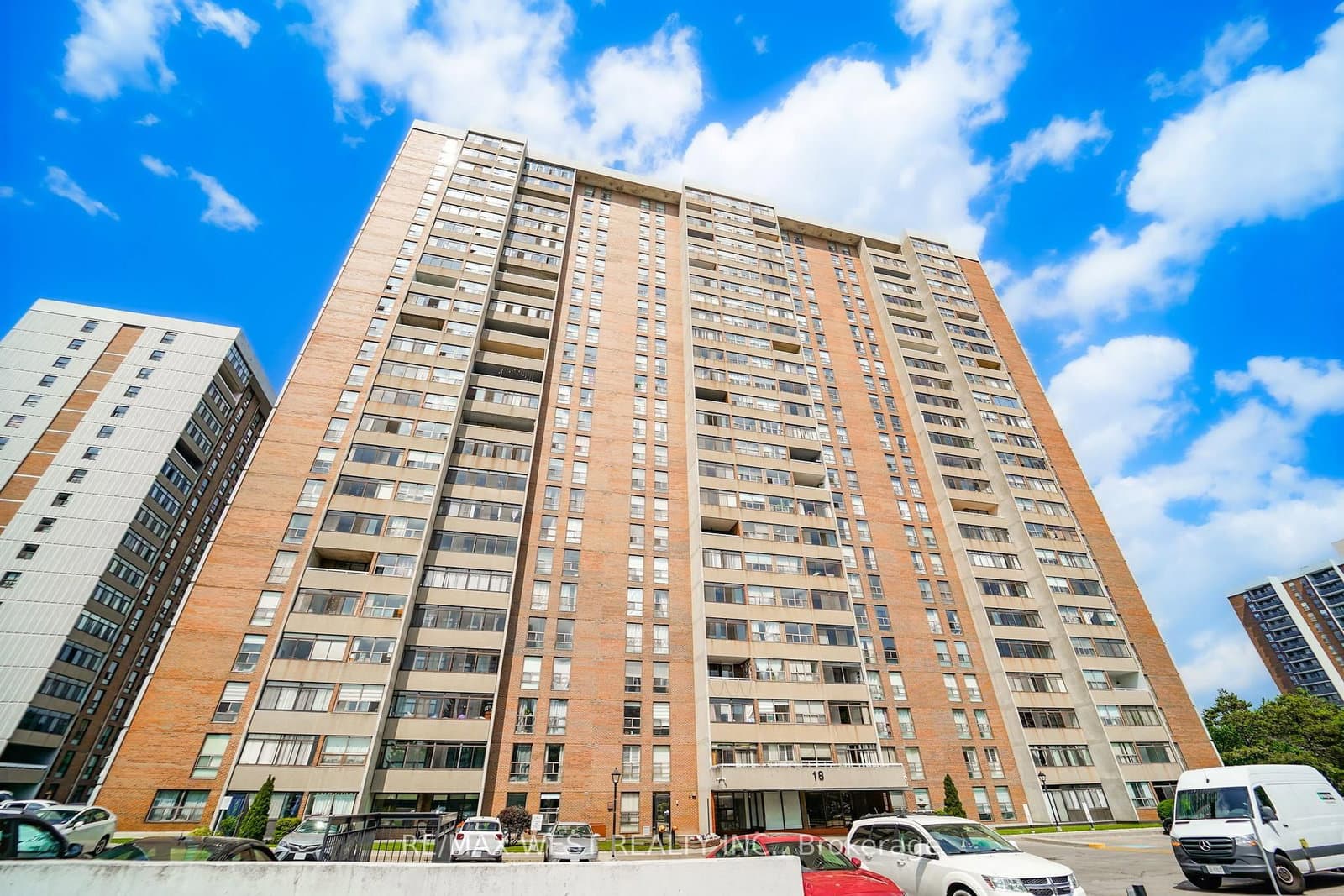 #1604 - 18 Knightsbridge Road