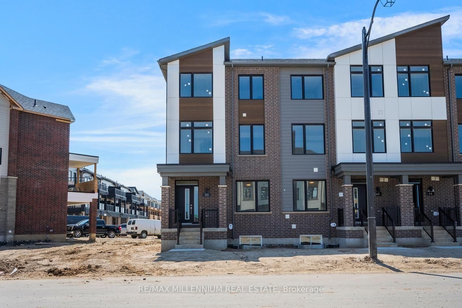 50 Thornbird Crescent, Unit UPPER