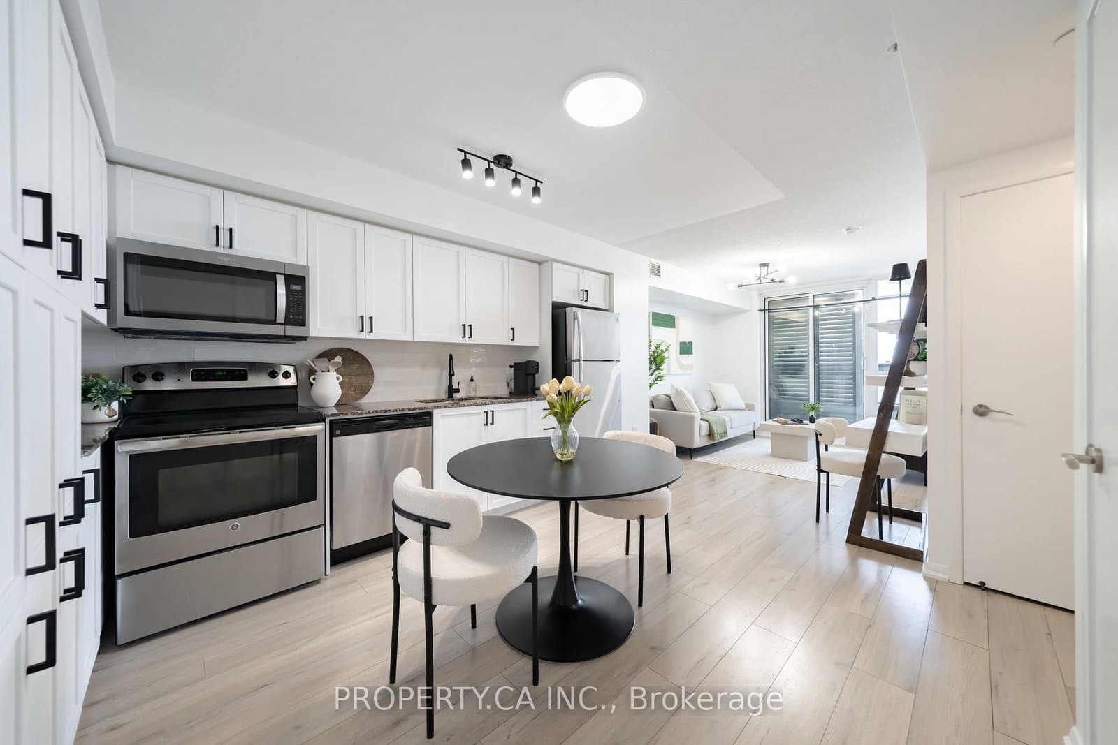 830 Lawrence Avenue, Unit 1201
