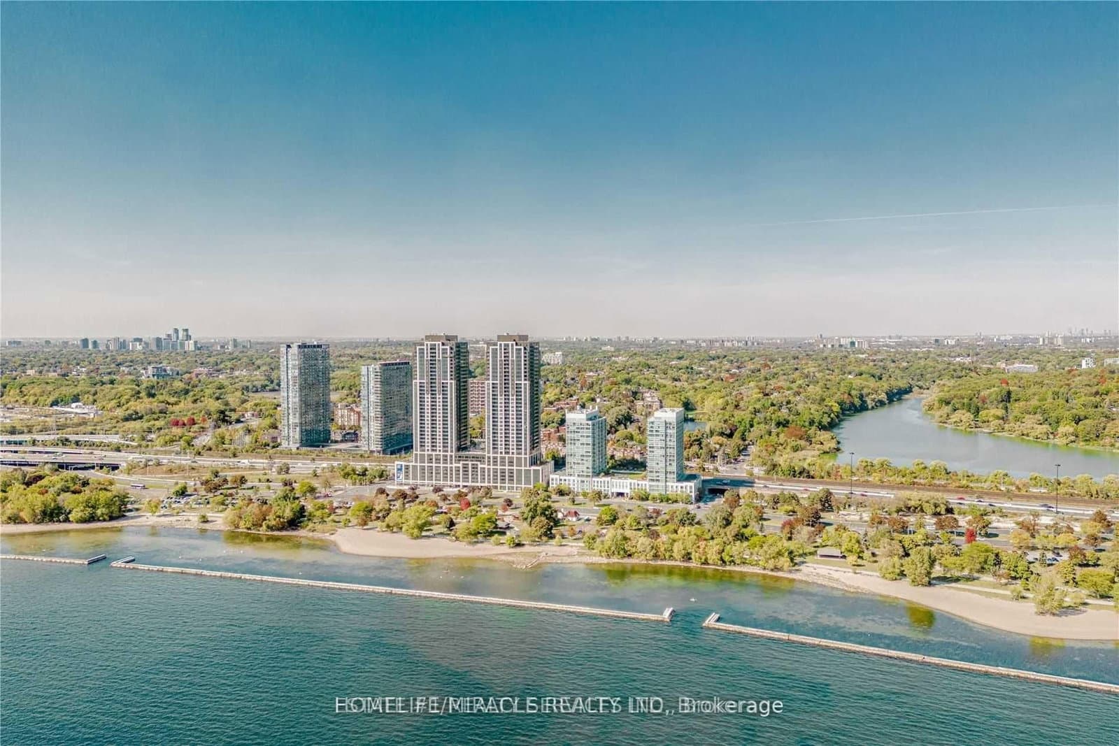 1928 Lakeshore Boulevard W