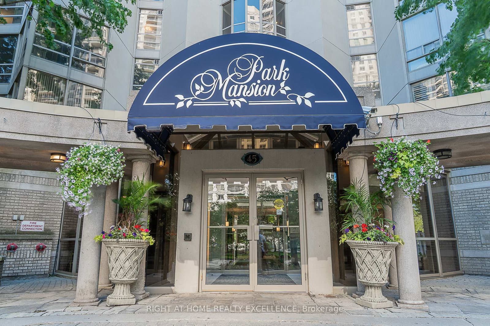 #2410 - 45 Kingsbridge Garden Circle