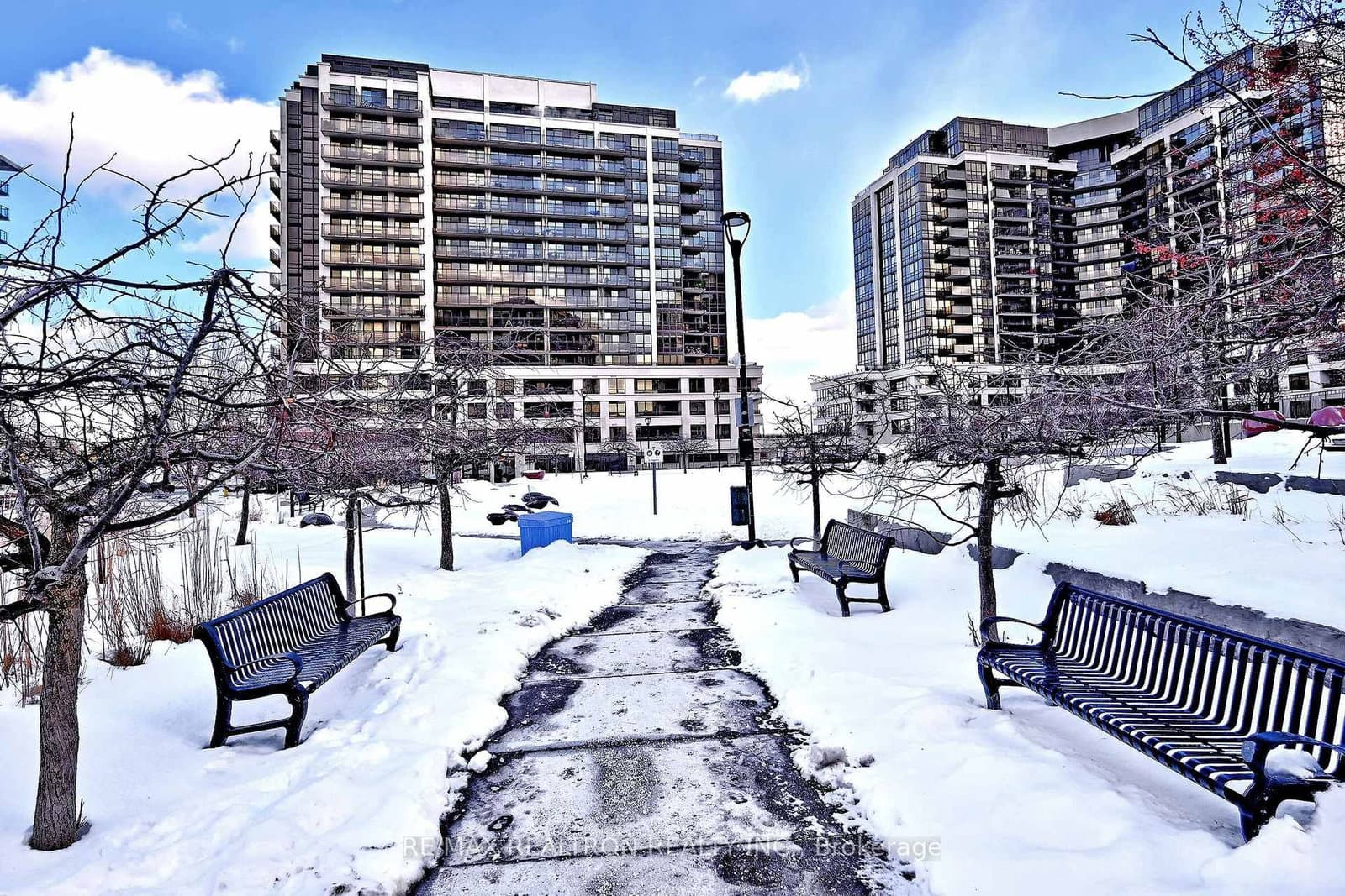 #814 - 1 De Boers Drive