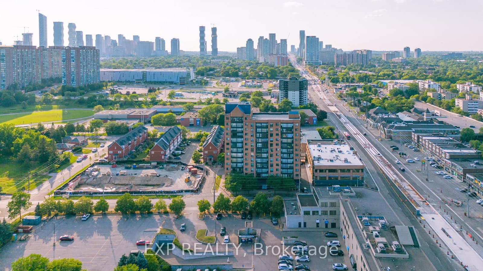 #202 - 25 Agnes Street