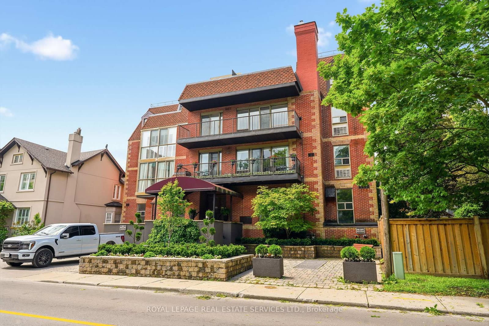 162 Reynolds Street, Unit 301