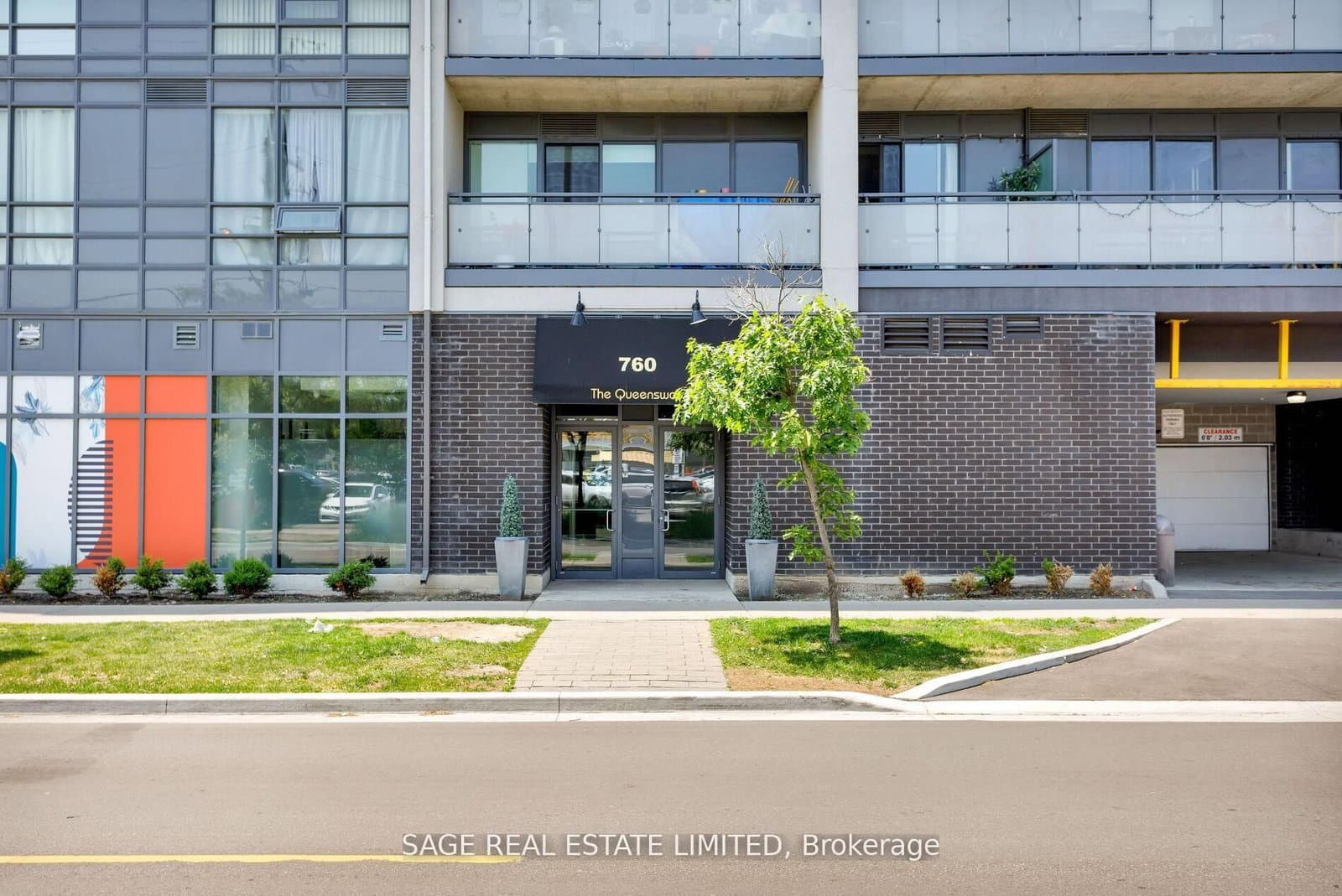 760 The Queensway, Unit 401