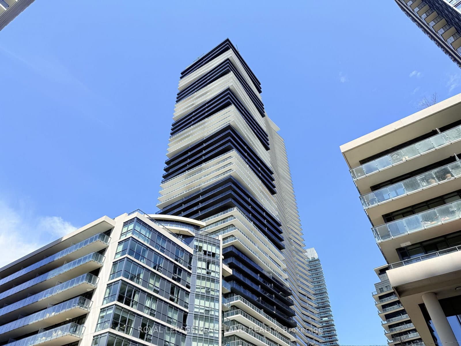 56 Annie Craig Drive, Unit 2005
