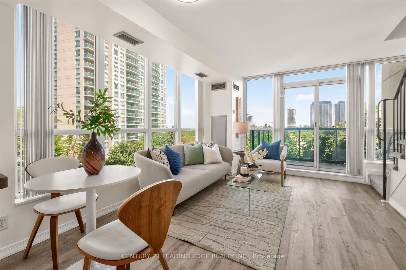 #403 - 2585 Erin Centre Boulevard