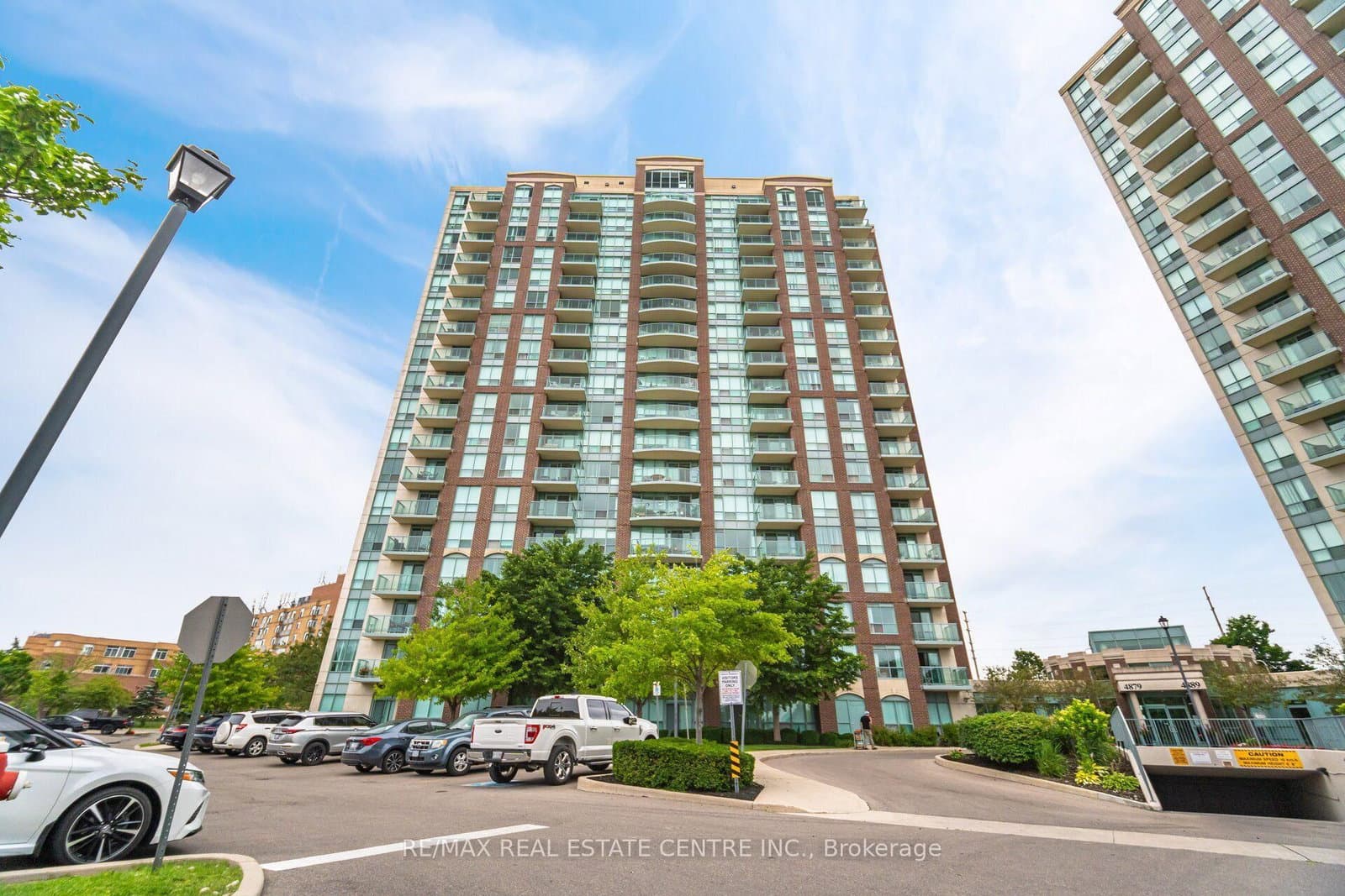 #1509 - 4879 Kimbermount Avenue