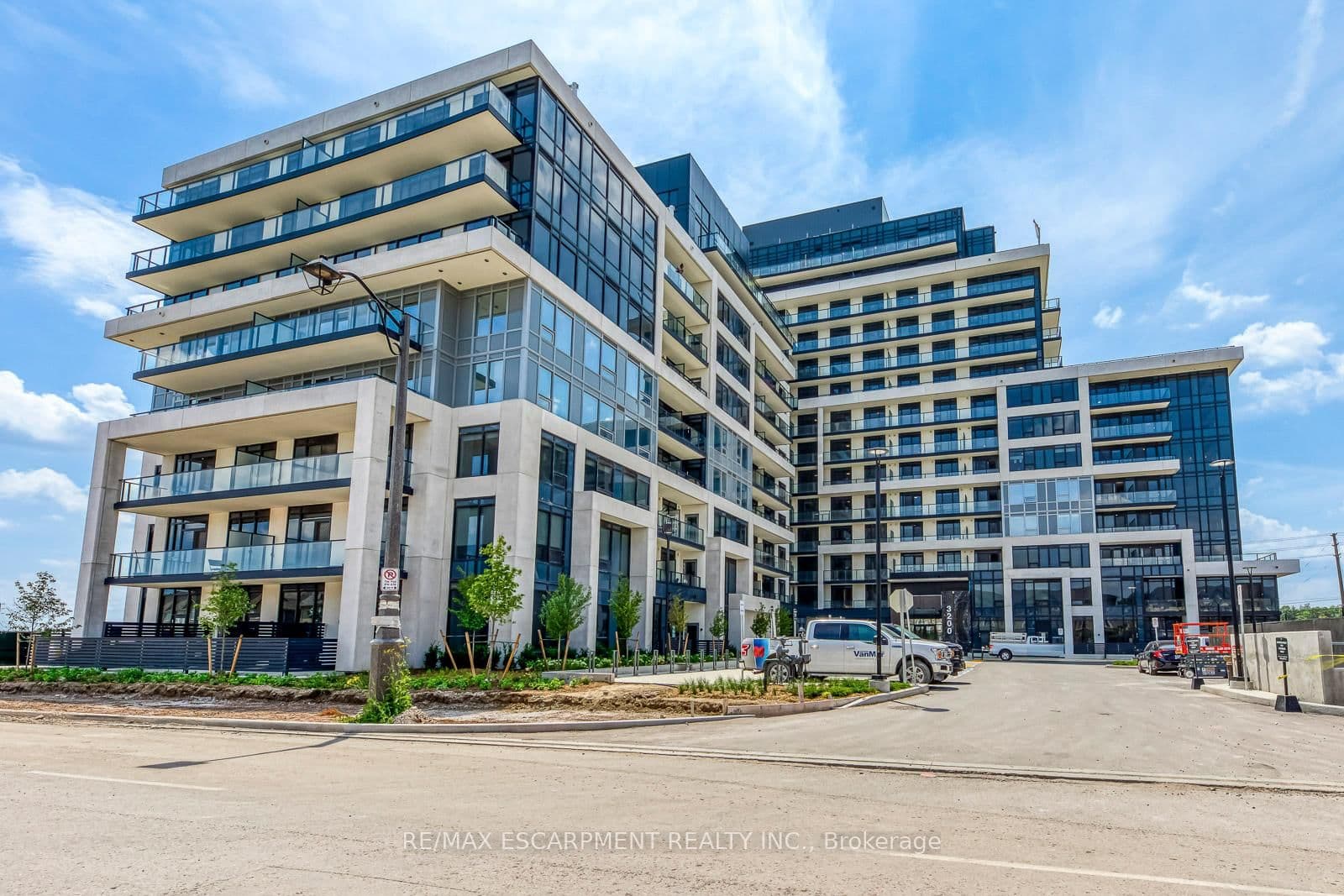 3200 William Coltson Avenue, Unit 608