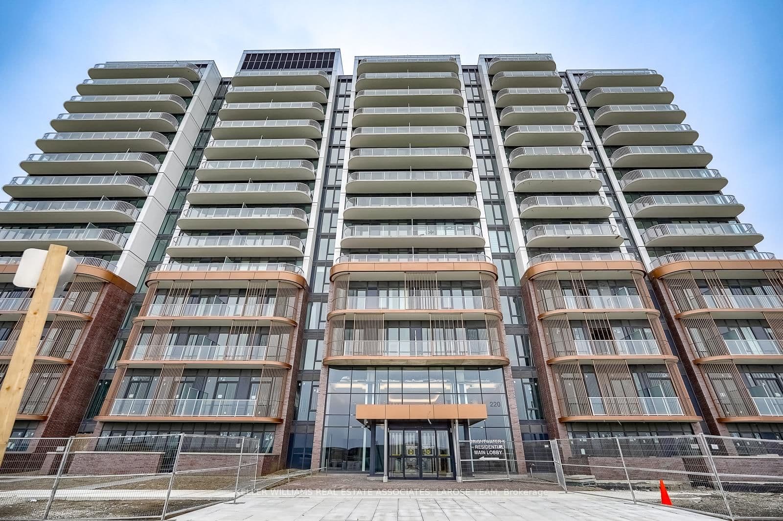 220 Missinnihe Way, Unit 702