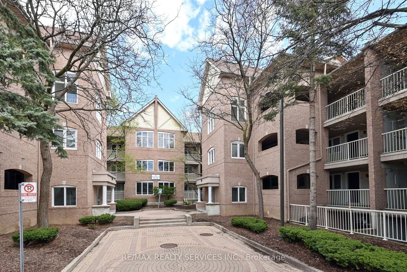 55 Bristol Road E, Unit 95