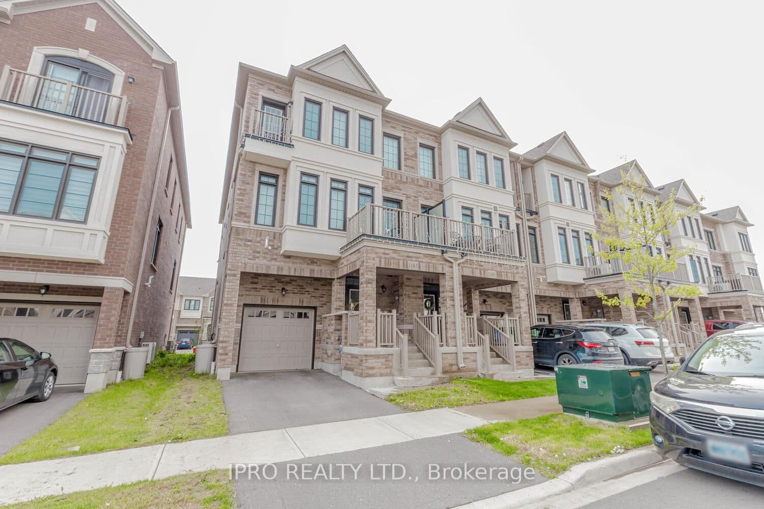 1183 Lloyd Landing