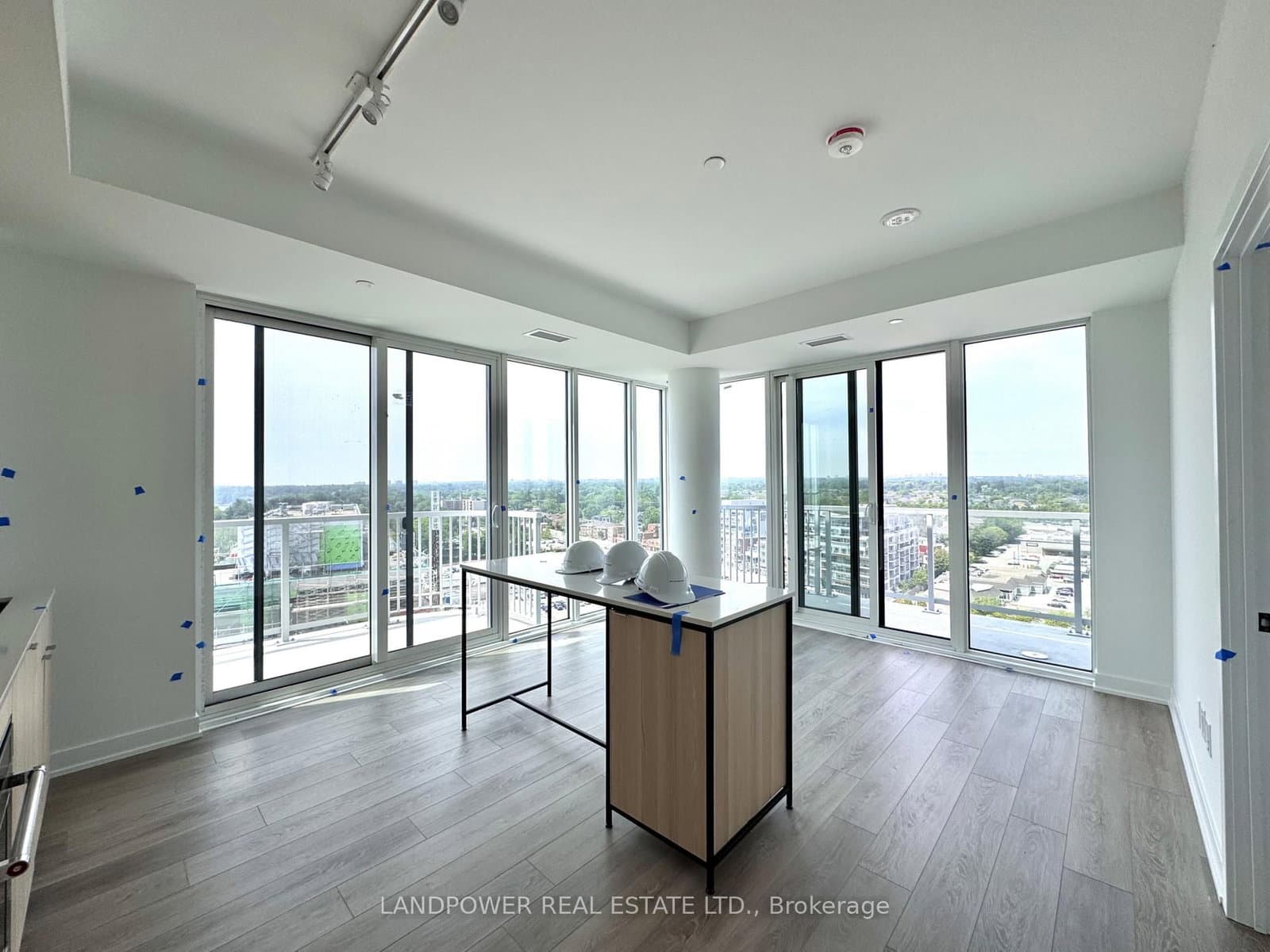 220 Missinnihe Way, Unit 1409