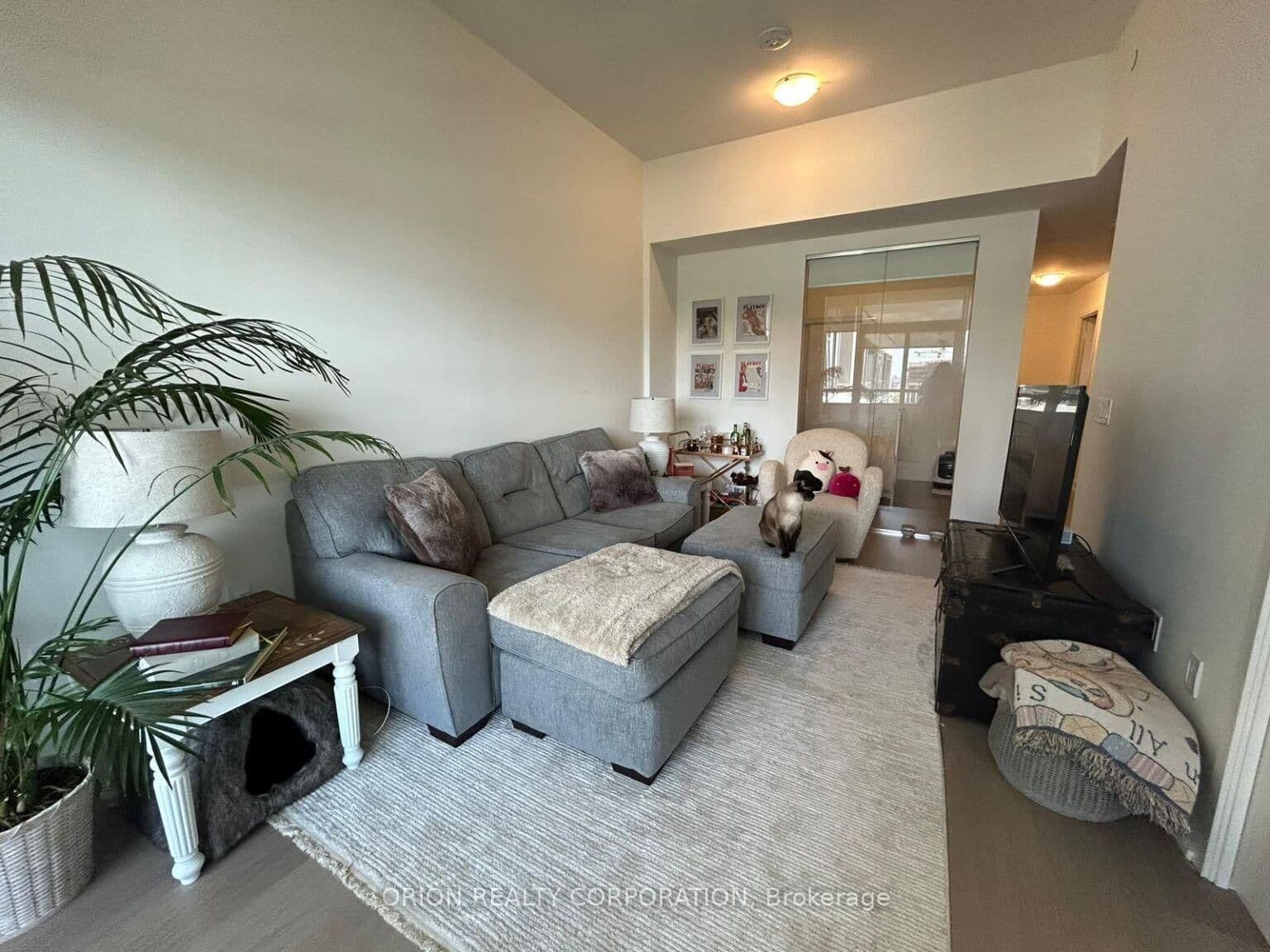 859 THE QUEENSWAY, Unit 807