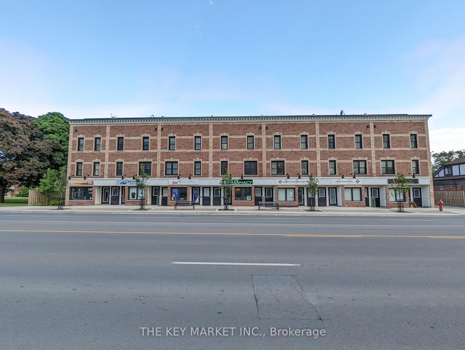 760 Lakeshore Road E, Unit 208