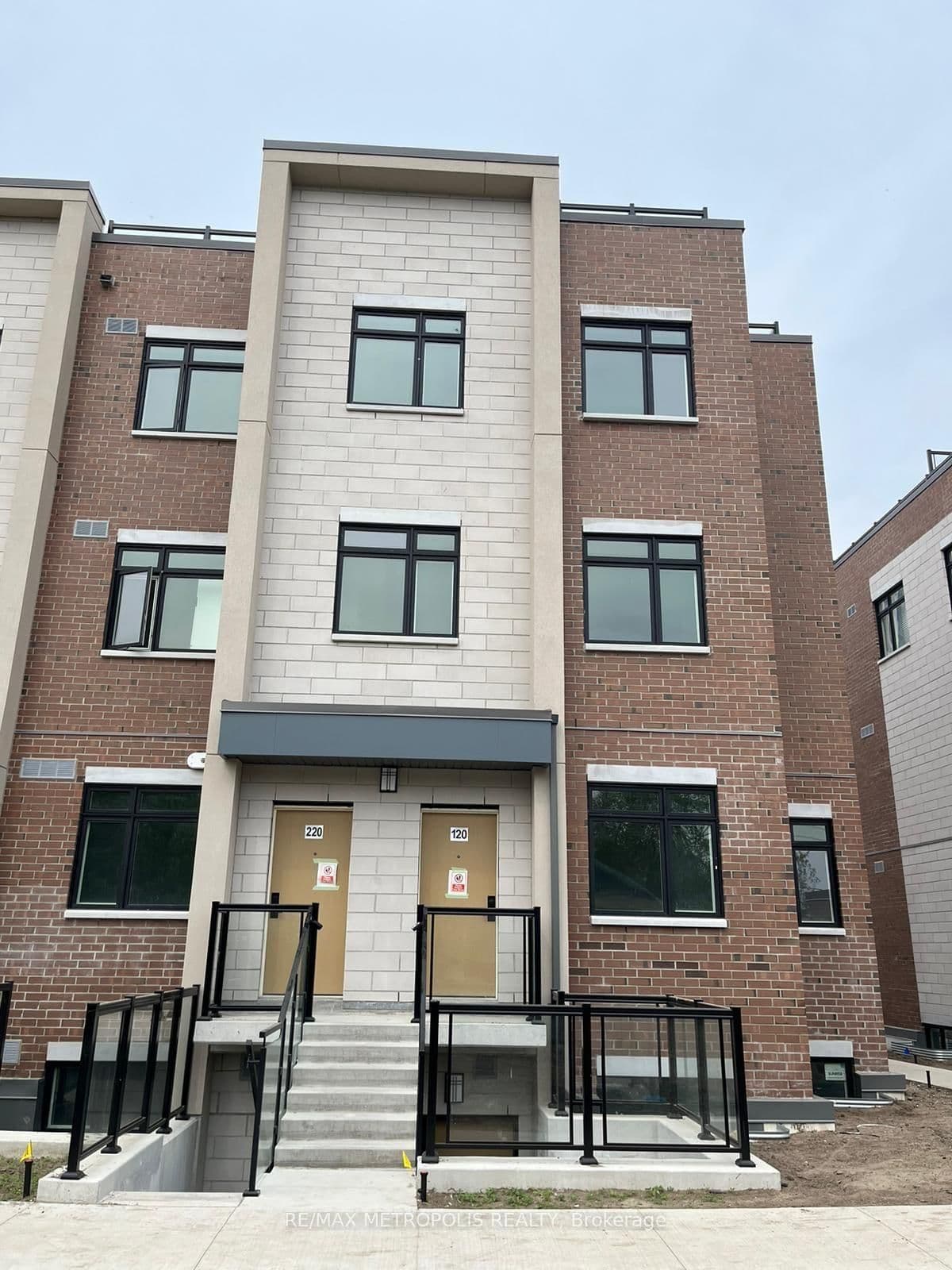 1070 Douglas McCurdy Comm, Unit 120