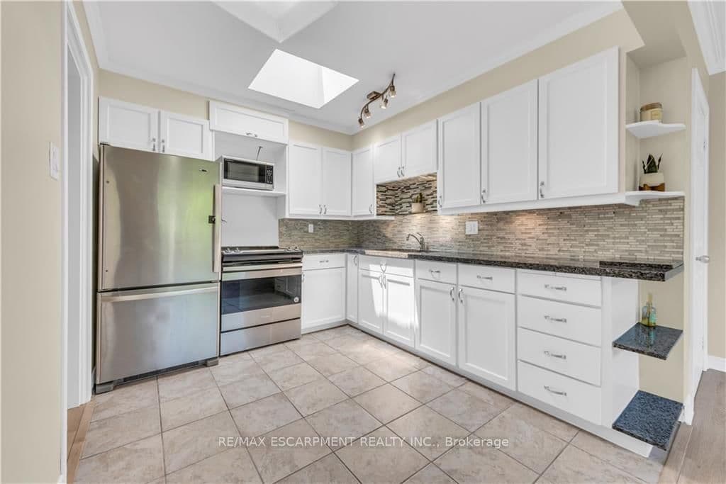 284 Kerr Street, Unit 1