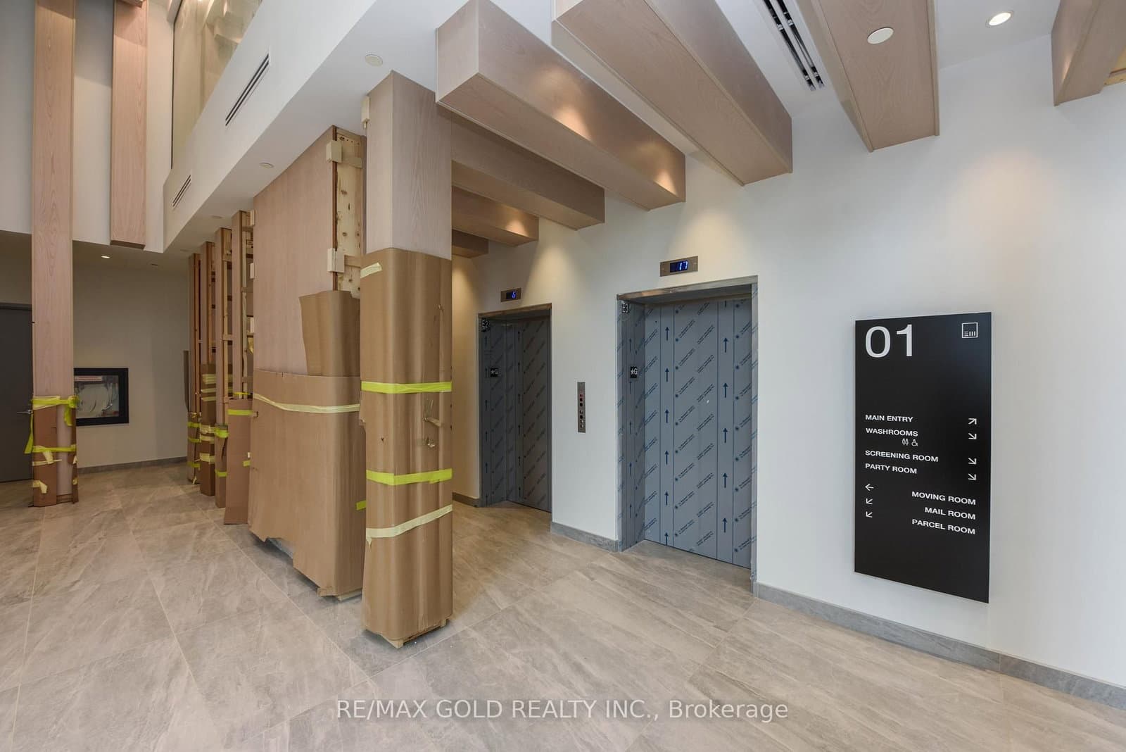 86 Dundas Street E, Unit 1012