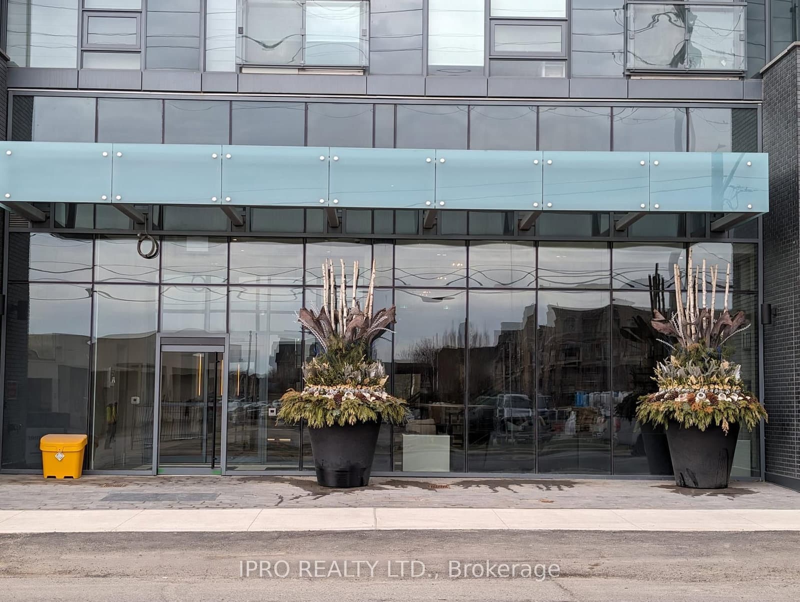 2450 Old Bronte Road, Unit 402