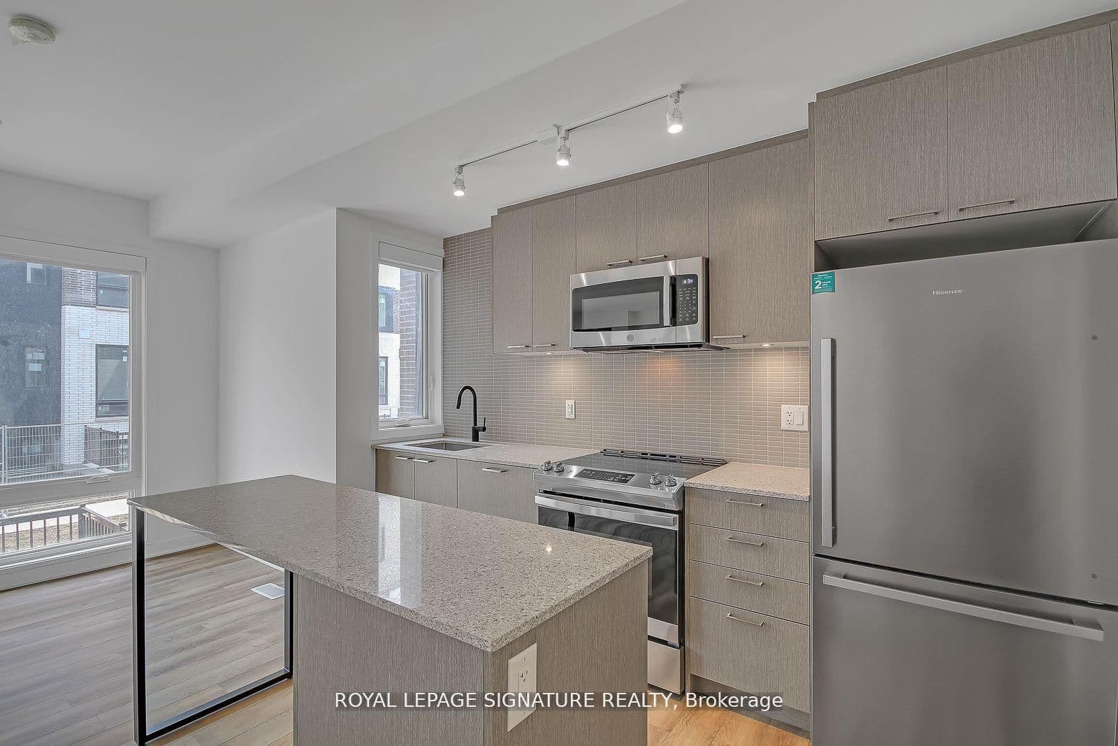 30 Ed Clark Gardens, Unit TH5